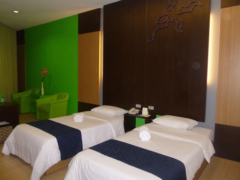 Superior Twin Room, 1 Bedroom, Non Smoking - Photo 2