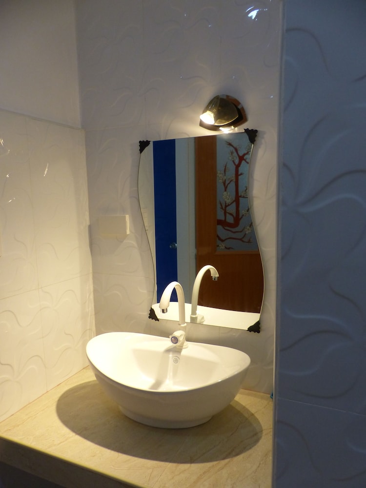 Comfort King Room