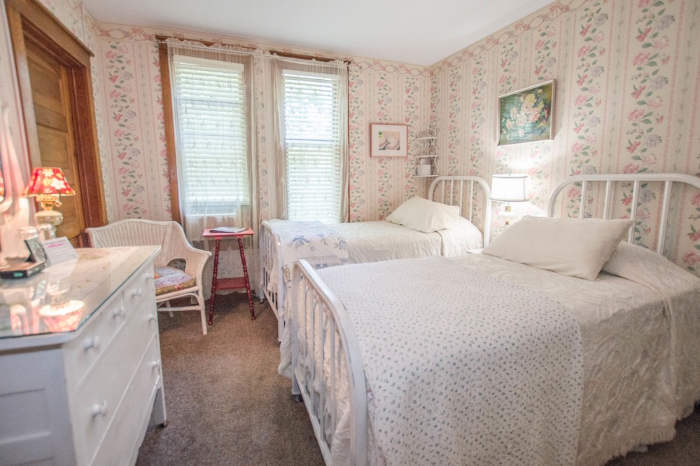 Classic Room, 2 Twin Beds
