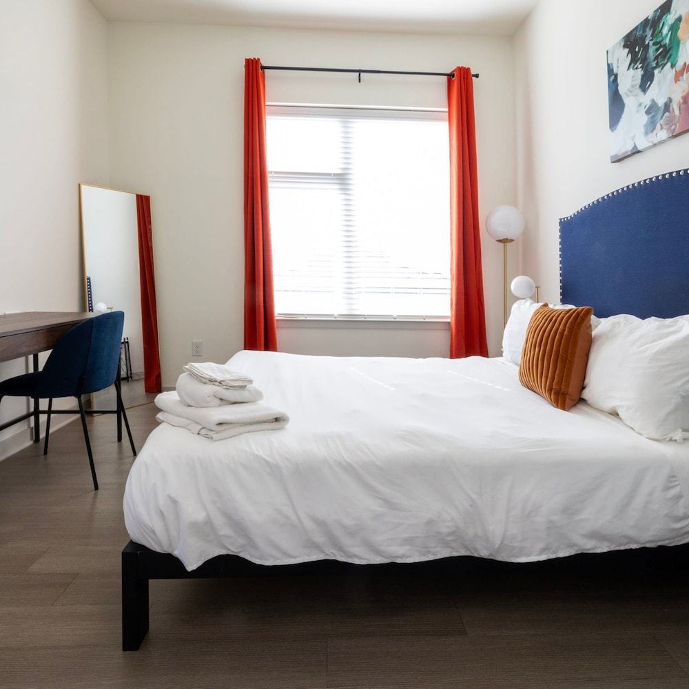 Modern Nulu 2BR Cozysuites 04, Billede 7