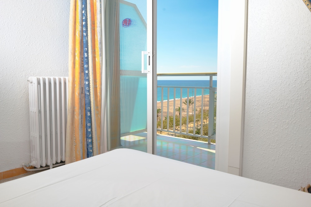 Double Room, Sea View - Photo 6