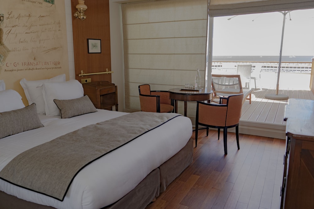 Superior Room, 1 Bedroom, Terrace, Partial Ocean View - Photo 9