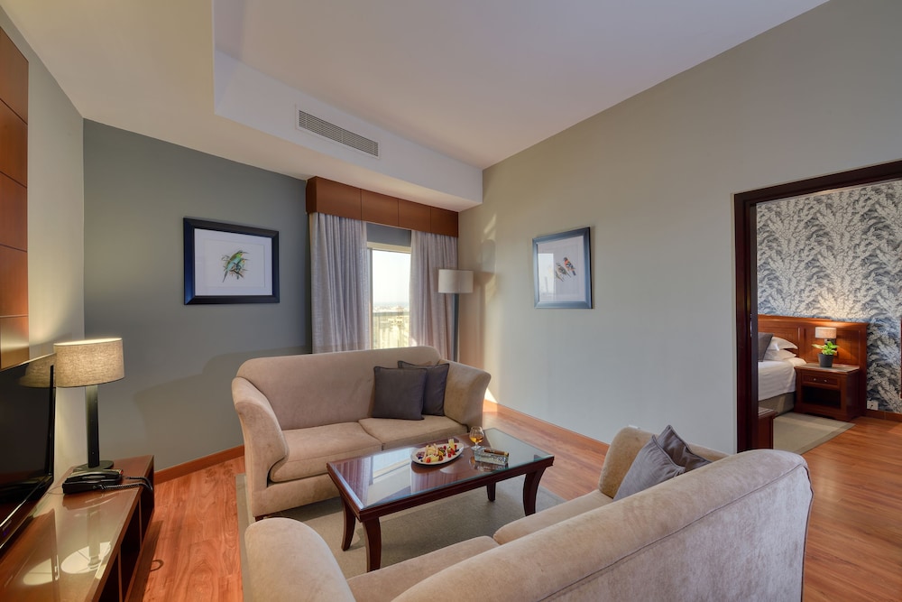Majestic Suite photo 2