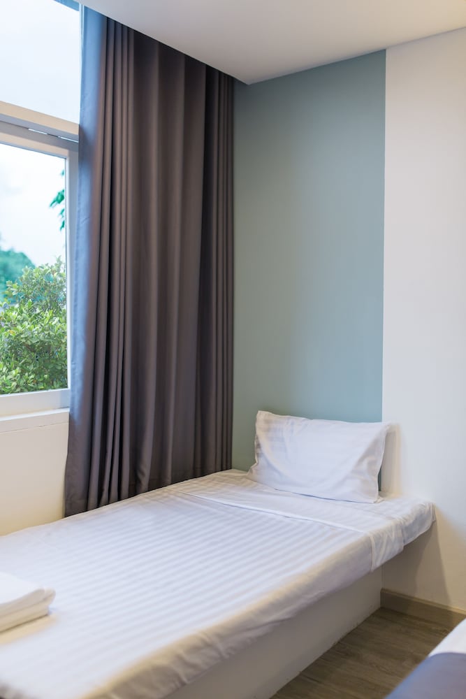 Standard Triple Room - Photo 9