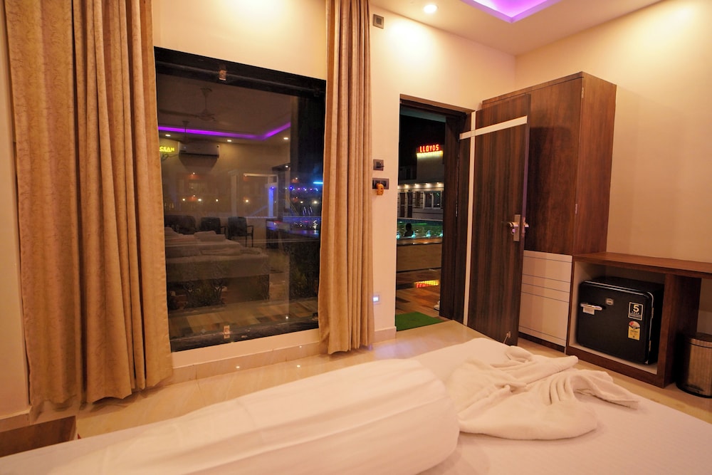 Premium Triple Room photo 3