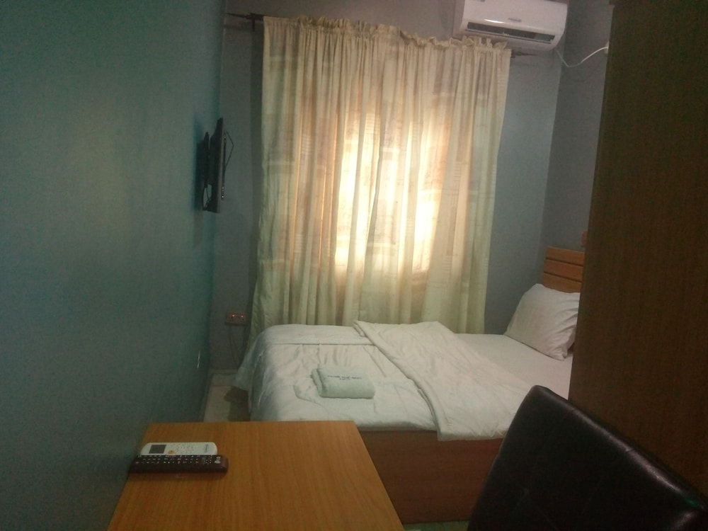 Standard Room - Photo 2