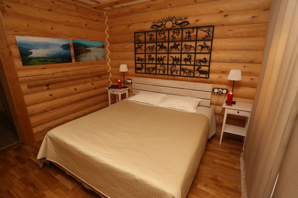 Standard Double Room, 1 King Bed, Ground Floor photo 3