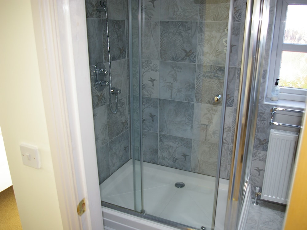 Double Room, Ensuite (Cressey ) photo 3