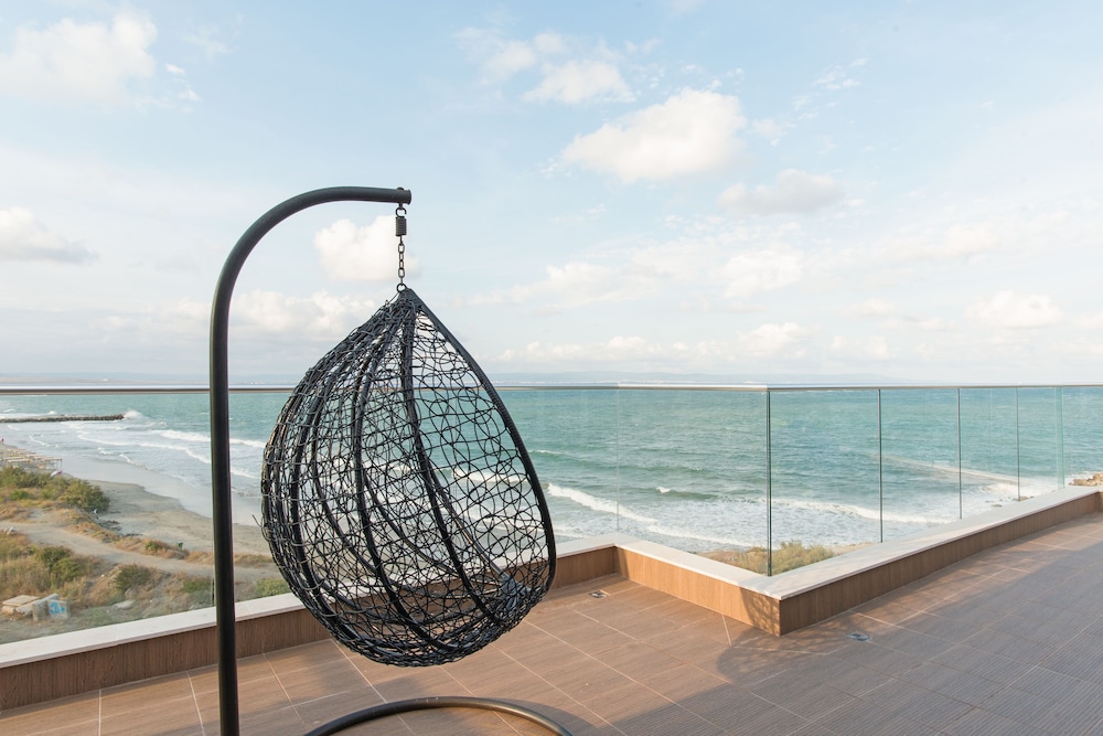 Panoramic VIP Apartment, 2 Bedrooms, Sea View photo 3