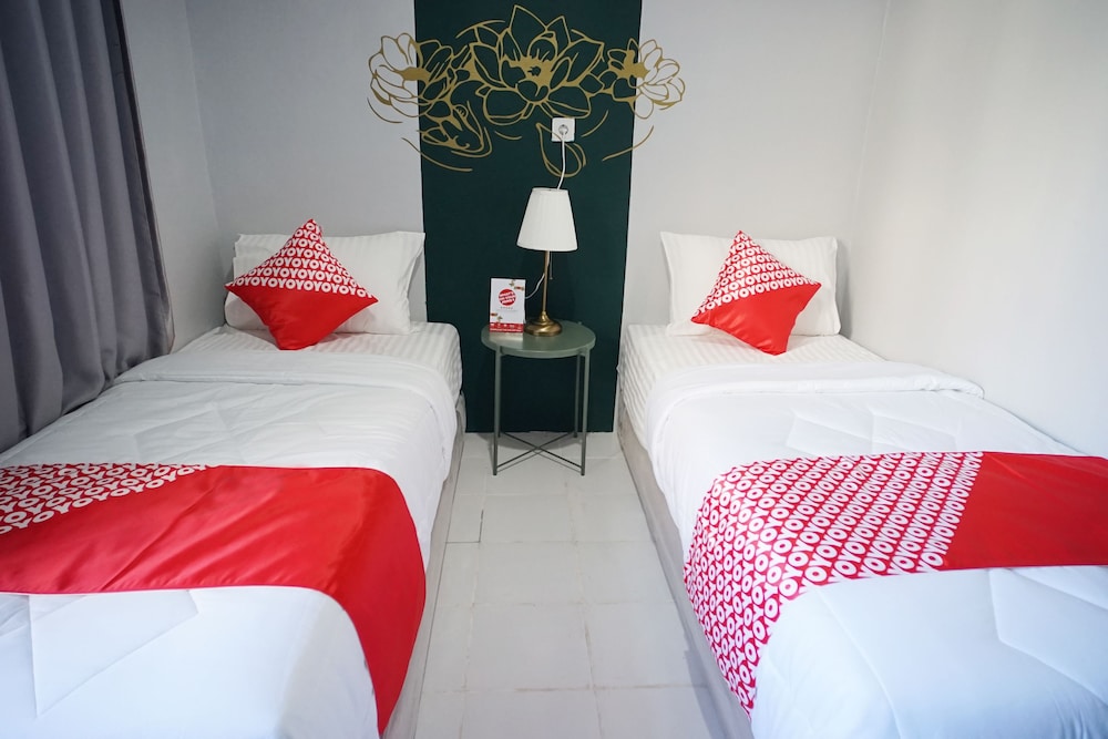 Standard Twin Room - Photo 3