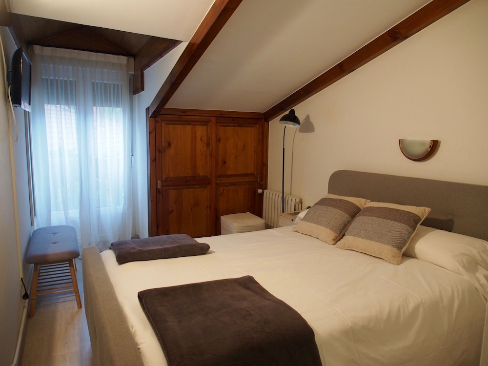Habitación Sencilla, Baño Privado