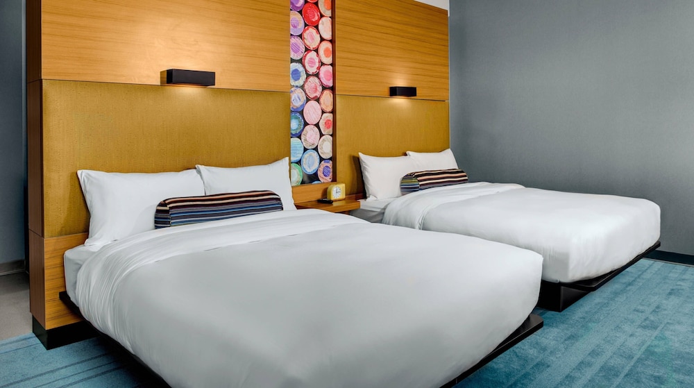 Room, 2 Queen Beds - Photo 3