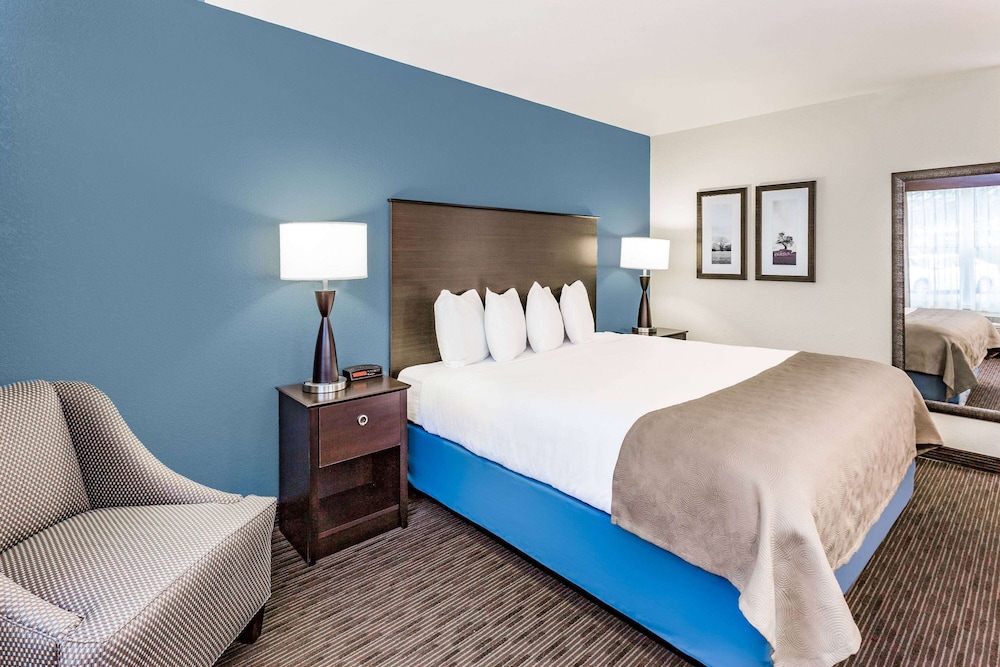 Room, 1 Queen Bed, Accessible, Non Smoking - Photo 1