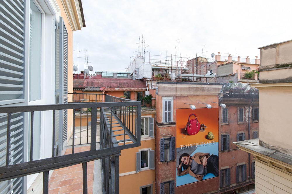 Superior Double Room, Balcony, City View photo 3