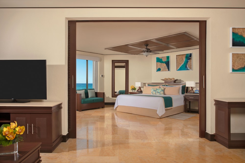 Preferred Club Ocean Front Master Suite - Photo 3