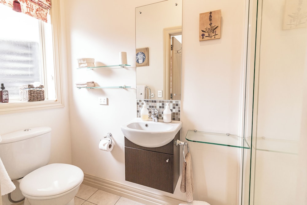 Standard Suite, 1 Bedroom, Non Smoking, Balcony (Guest Suite - Ruapehu) photo 3