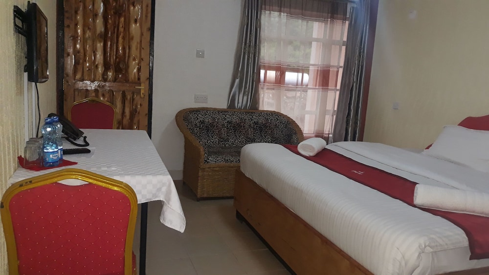 Standard Double or Twin Room photo 3