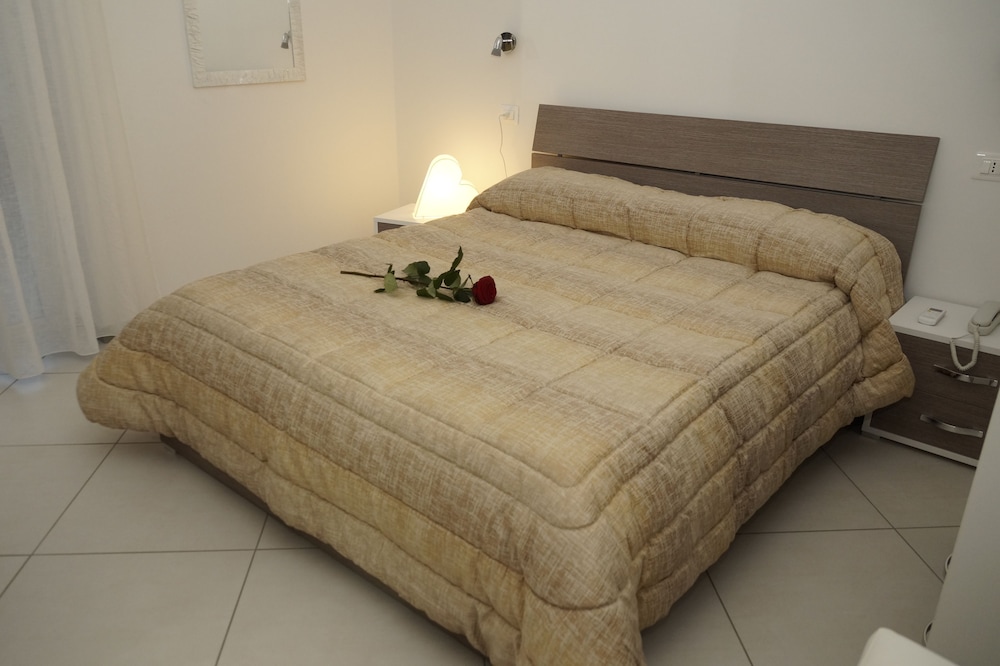 Classic Double Room, Mountain View photo 3
