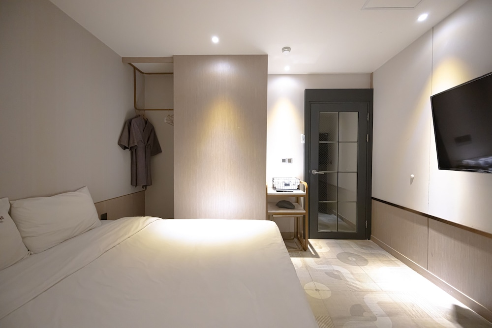 Deluxe Double Room photo 2