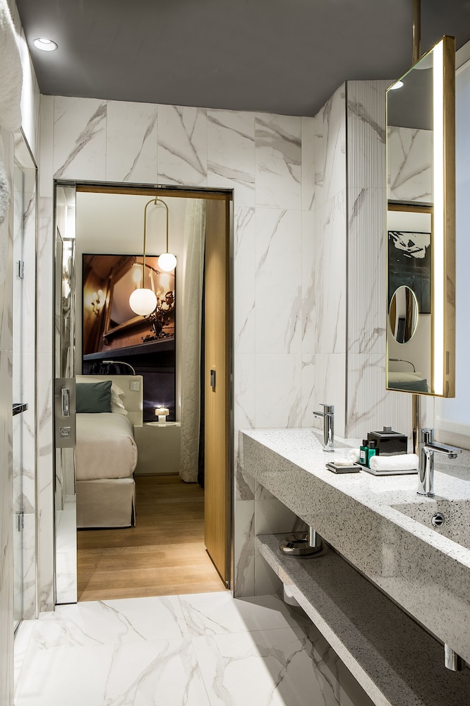 Junior Suite, 1 Queen Bed