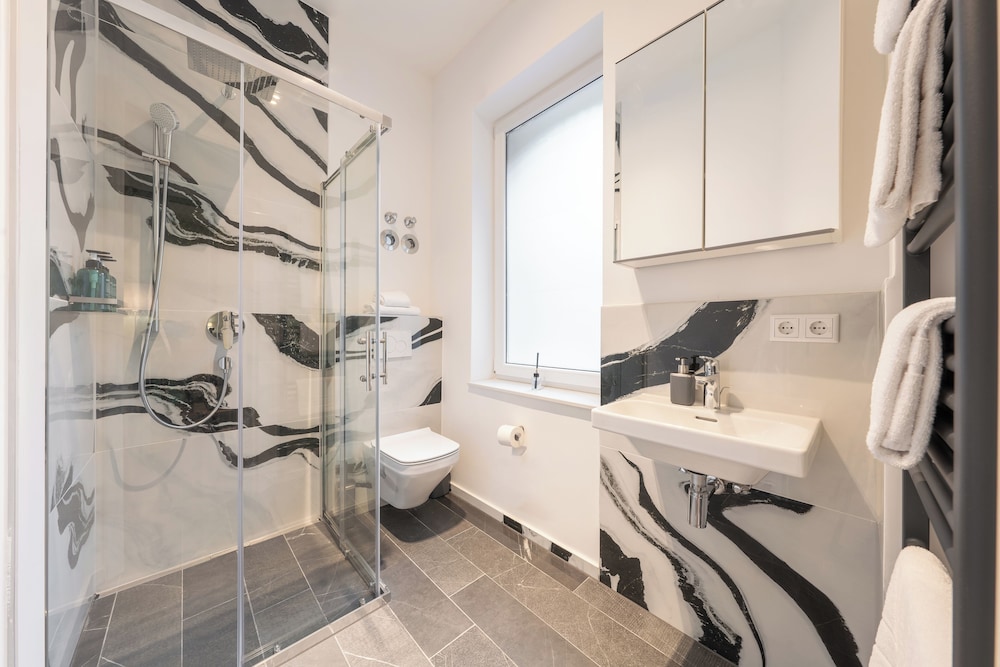 Comfort Suite Apartment mit Schlafsofa - Photo 4