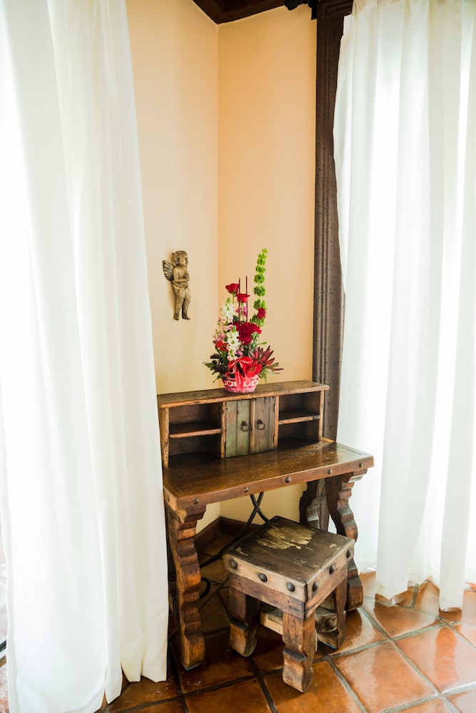 Luxury Suite, Bathtub, Ocean View photo 2