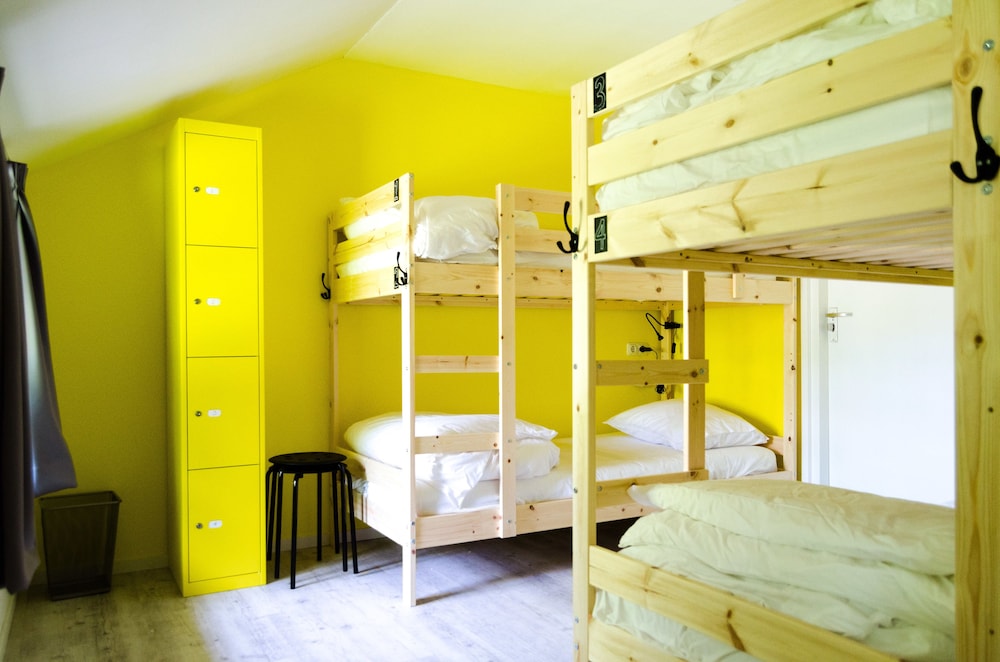 Bed in Shared Dormitory, Mixed Dorm, Shared Bathroom (8 beds) photo 2