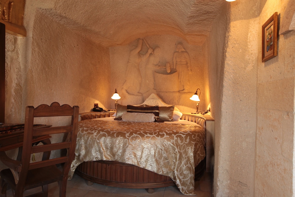 Deluxe Room - Photo 2