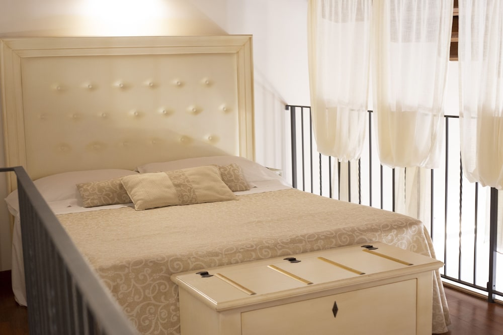 Superior Double or Twin Room, 1 King Bed