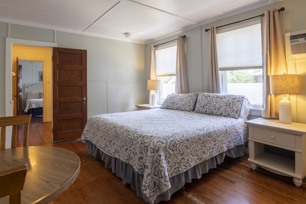 Williams Suite