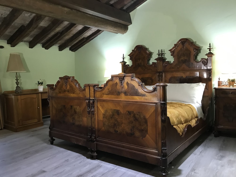 Deluxe Room (Queen) photo 1