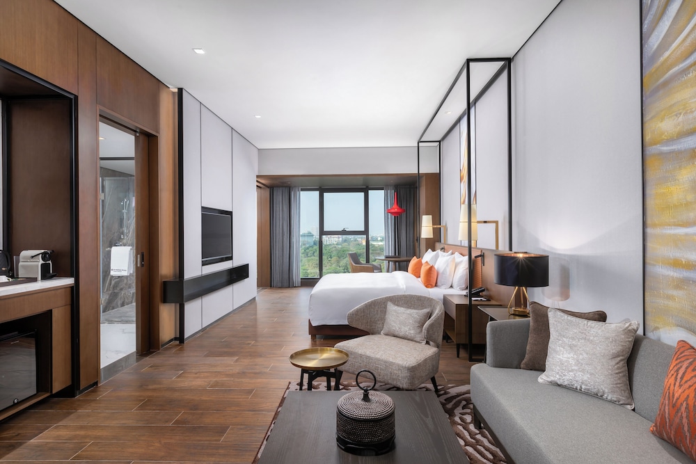 Deluxe Double Room, Lake View photo 1