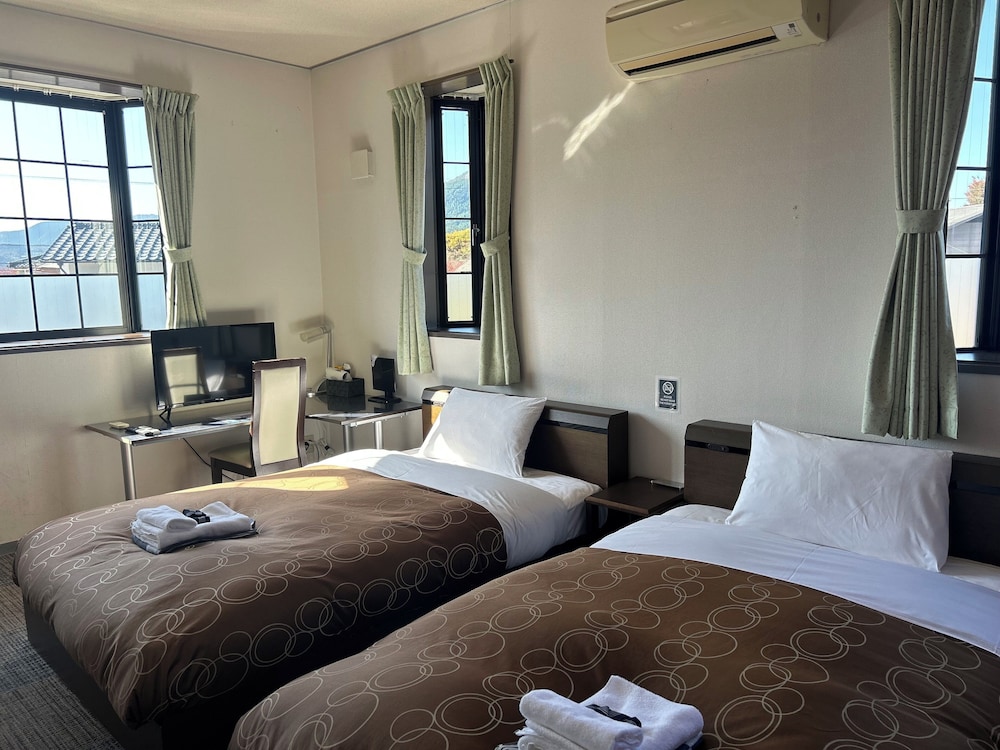 1F Western-style Twin Room, Non Smoking photo 2