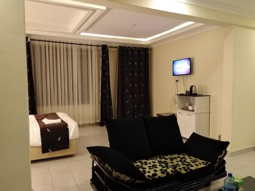 Executive Suite, 1 Double Bed, Garden View photo 2