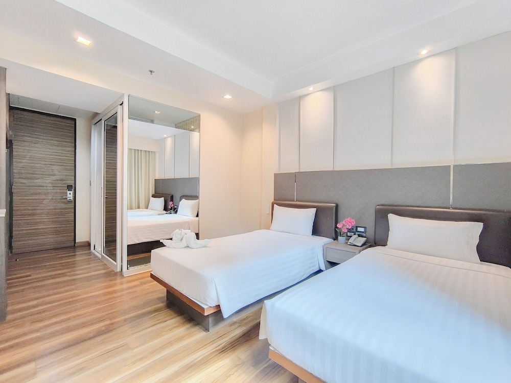 Deluxe Twin Room photo 1