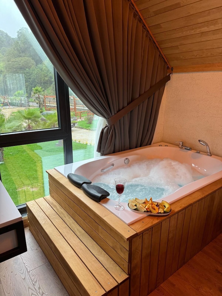 Deluxe Suite, Garden View photo 1