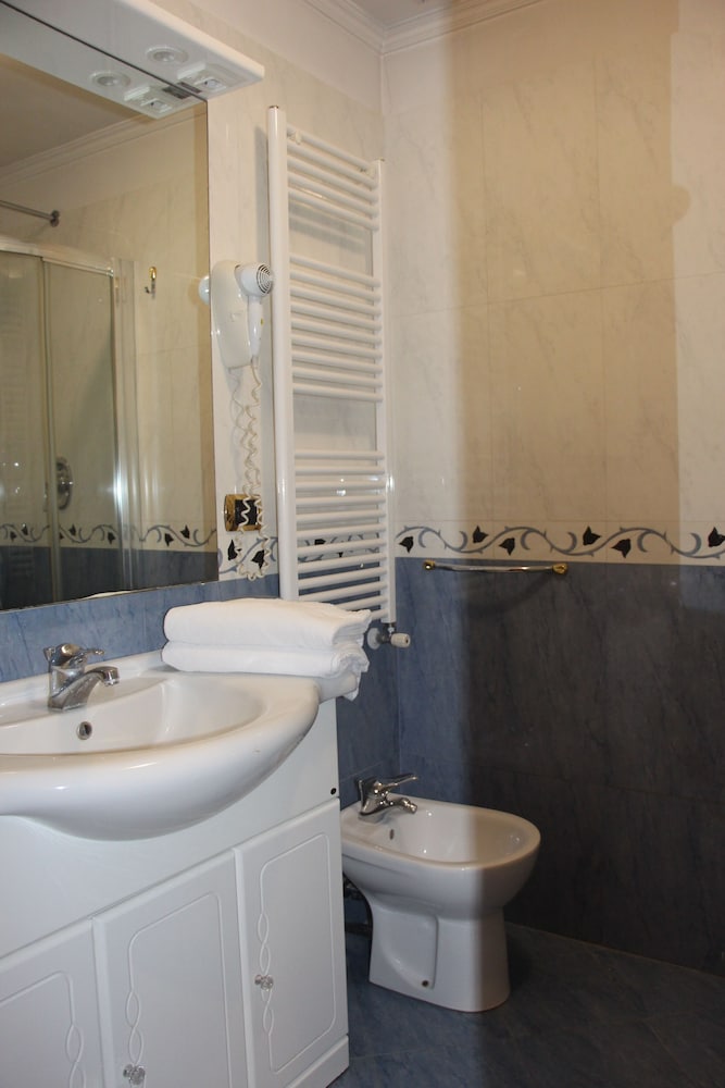 Double or Twin Room, Courtyard View photo 2