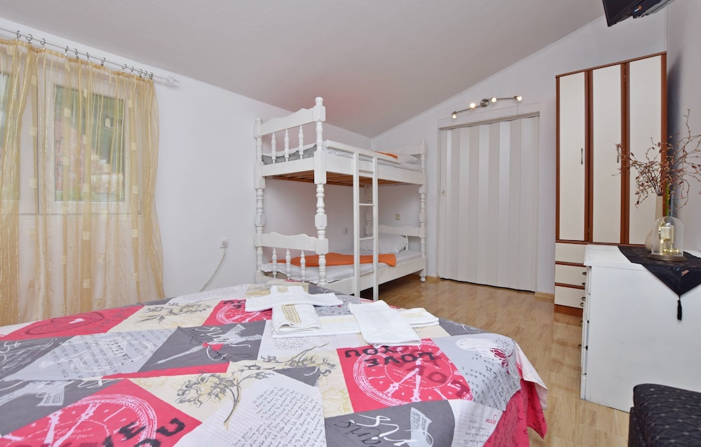 Apartment (A3)