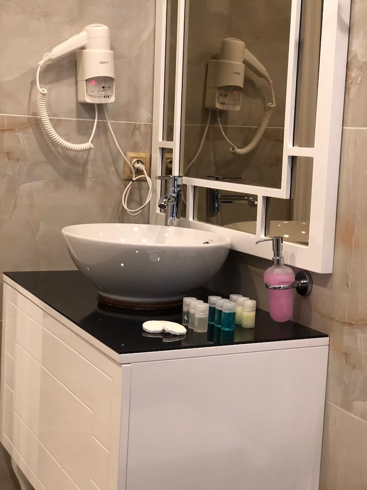 Deluxe Double Room, City View photo 3