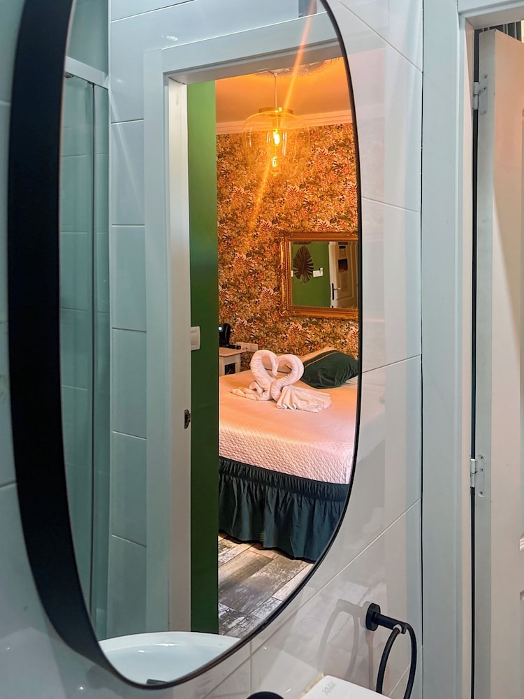 Deluxe Double Room - Photo 4
