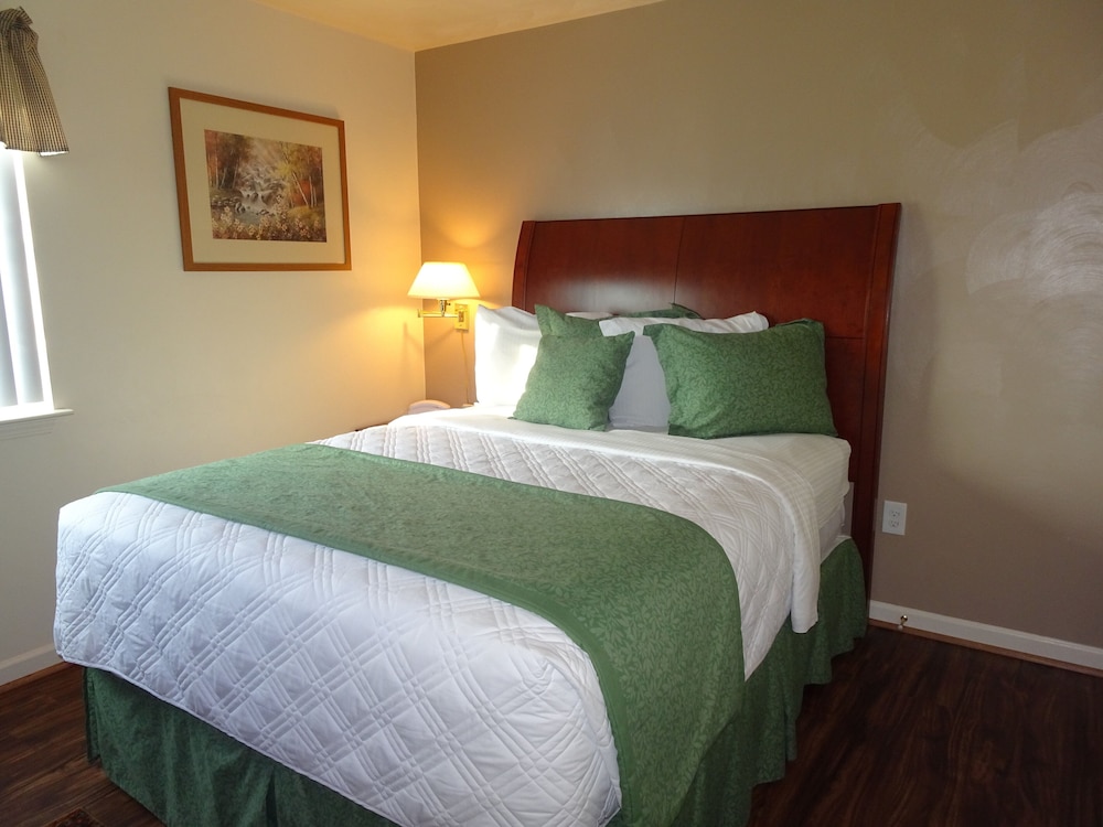 Standard Room, 1 Queen Bed, Non Smoking