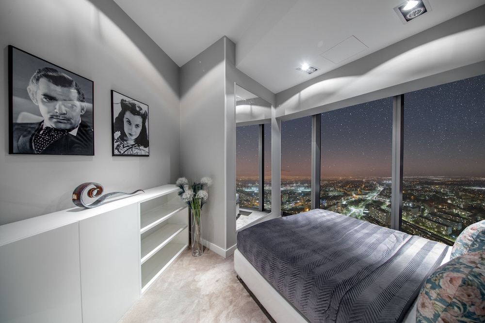 Apartment With Hot Tub And Two Bedrooms photo 3