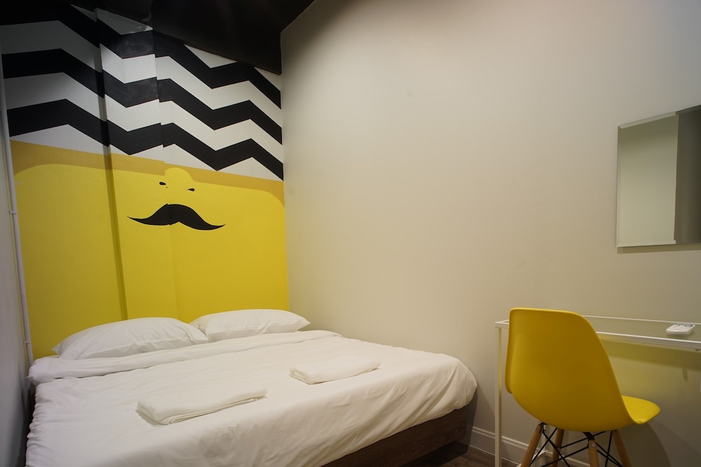 Economy Double Room, Shared Bathroom photo 3