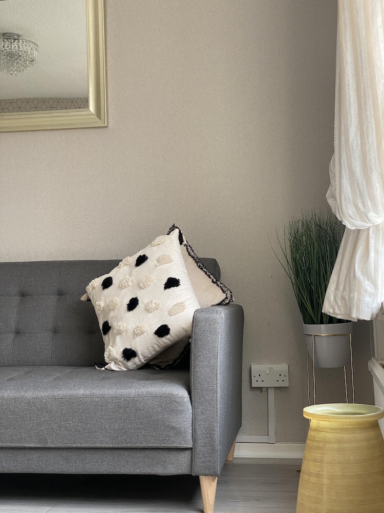 Bv Luxury Spacious 3 Bedroom House At Isaac Close, Photo 49