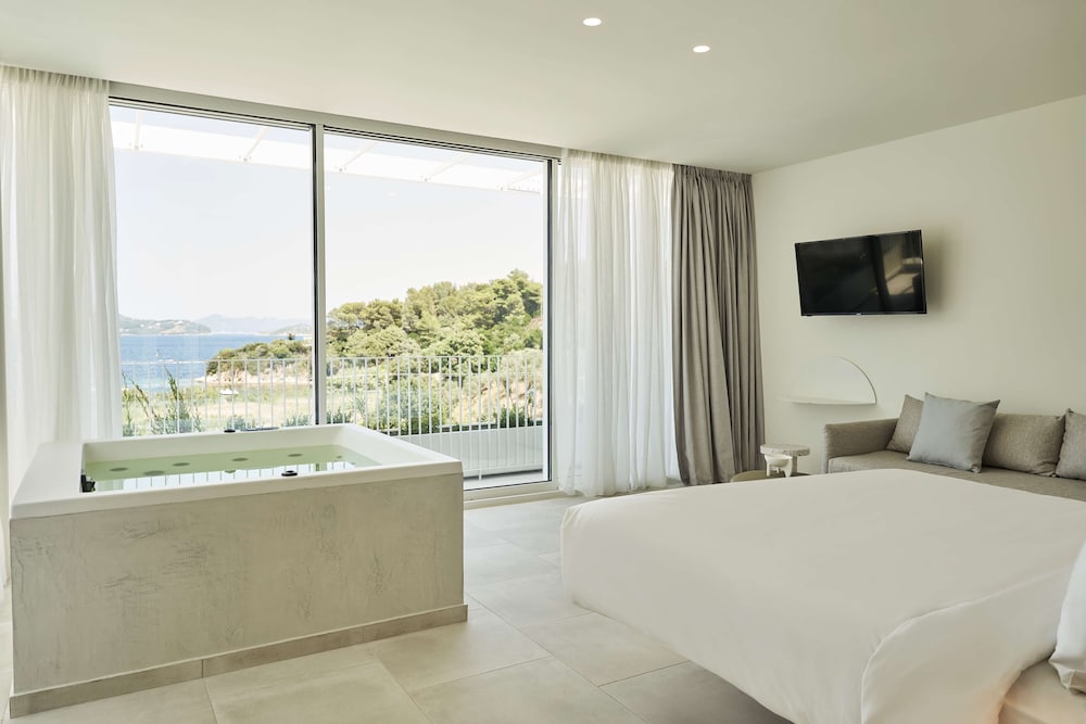 Suite, Jetted Tub, Sea View (Rooftop) - Photo 5