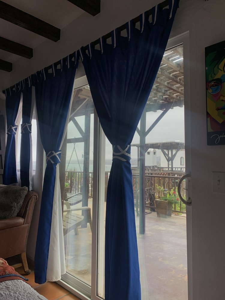 Family House, 3 Bedrooms, Beach View, Beachfront photo 2