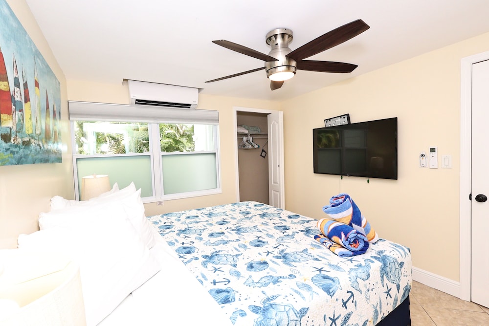 The Haven, 1 King Bedroom 1 Bath