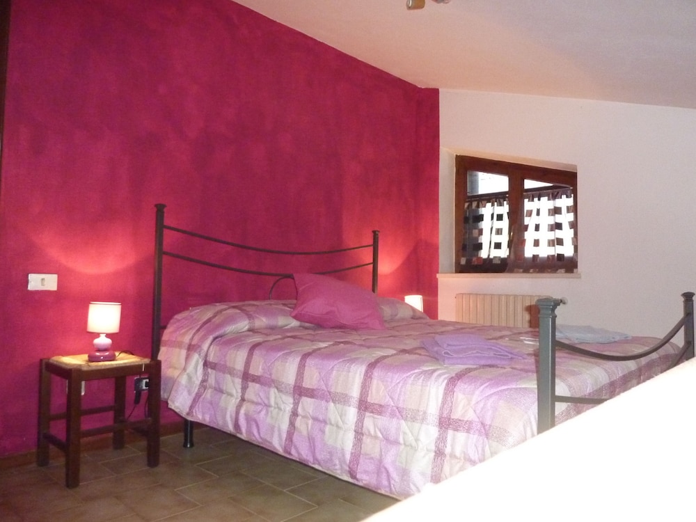 Double Room, Shared Bathroom photo 1