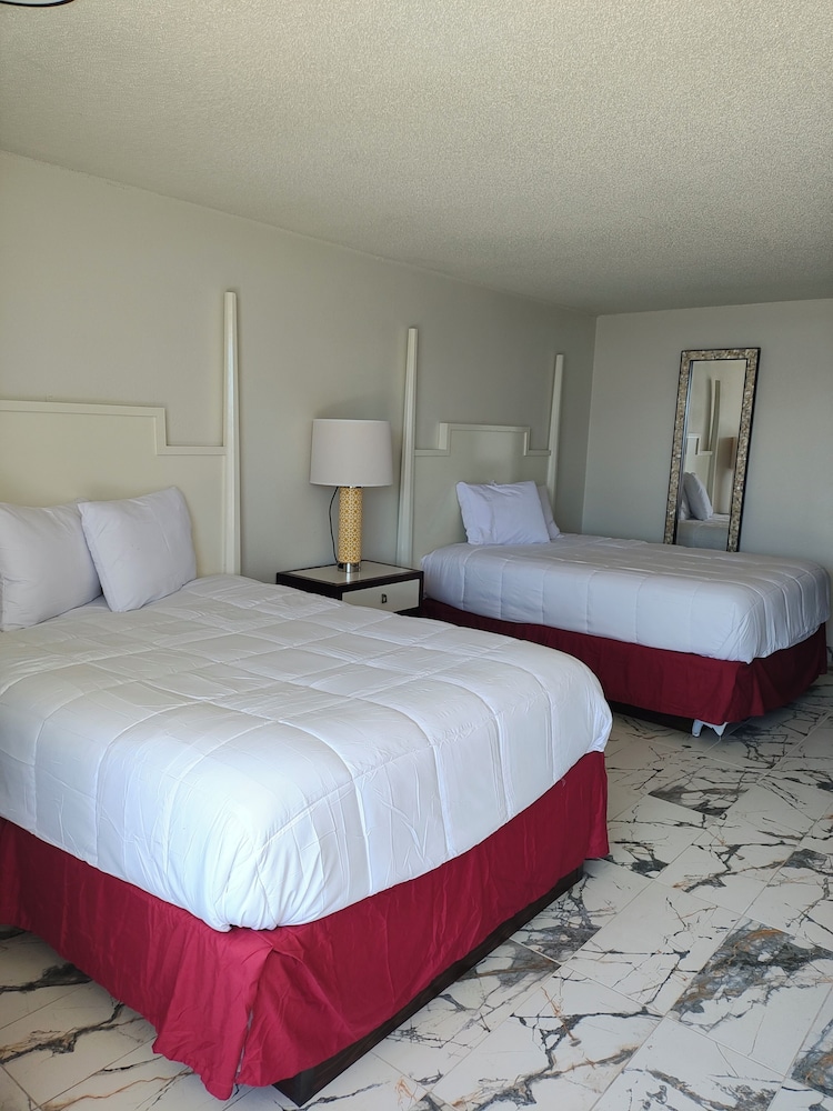 Economy Studio Suite