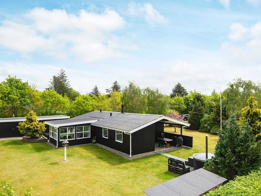 House photo 1